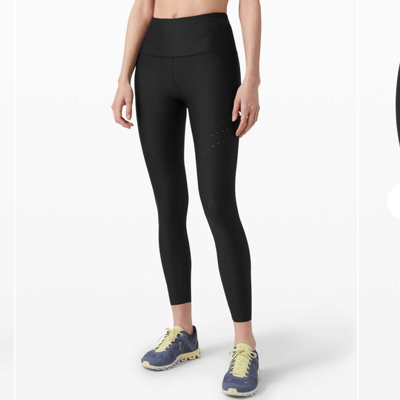 Lululemon High Rise Zoned In Tight Size 6 - Picture 1 of 7